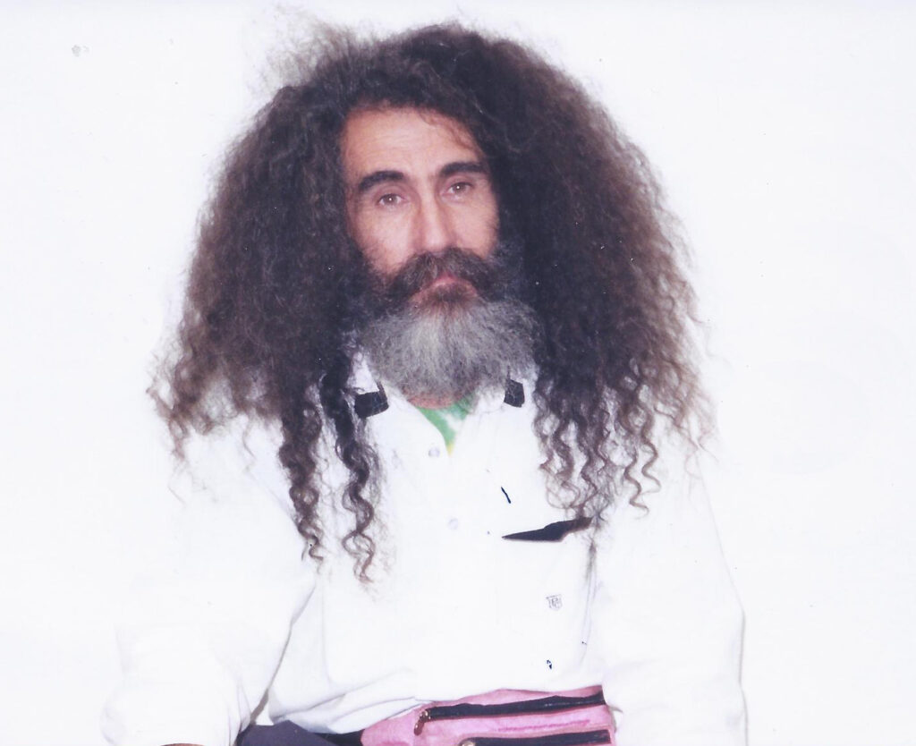 Steve Rockwell photo of artist Kyle Lind at the Zero One gallery in Los Angeles in 1997
